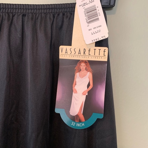 Vassarette Medium Elegant 32” Long Black Women's Slip w Slit Nylon & Lace NEW - Picture 2 of 14